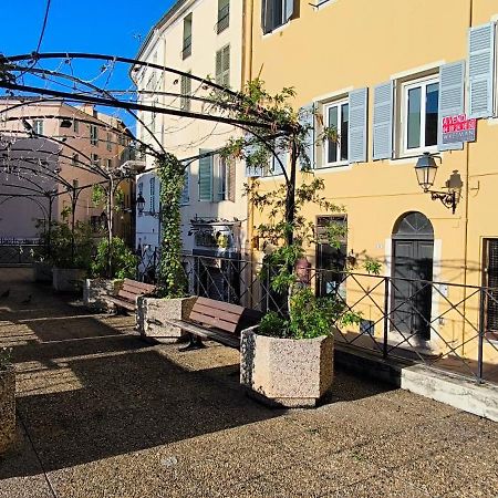 Superbe Appartement 2 Pieces A 2 Pas De La Plage,Dans La Vieille Ville Menton Kültér fotó